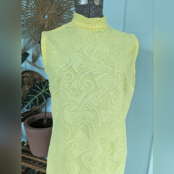 60s Vintage Yellow Dress - Picture 2 of 8